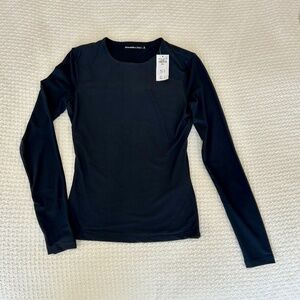 ABERCROMBIE & FITCH - Soft Matte Seamless Tuckable Long-Sleeve Tee Black Size S